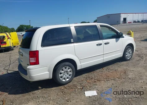 2008 Chrysler Town & Country Lx из США, поврежденный, VIN 2A8HR44H18R832005